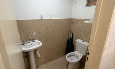 Alquiler de local comercial en Av. Boulogne Sur Mer Tapiales