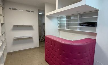 Alquiler de local comercial en Av. Boulogne Sur Mer Tapiales