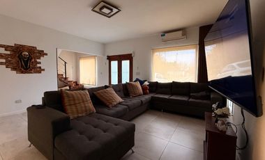 Casa en venta en El Pato Country Club