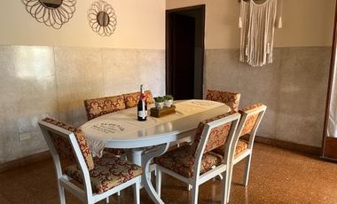 Casa en alquiler en Beccar