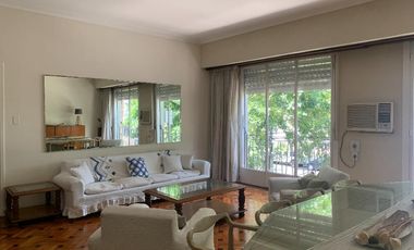 Casa en alquiler en Beccar