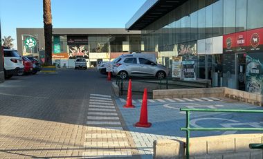 ARRIENDO LOCALES  NUEVOS EN STRIP CENTERS