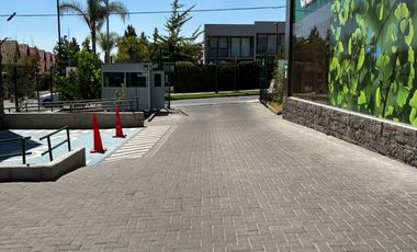 ARRIENDO LOCALES  NUEVOS EN STRIP CENTERS