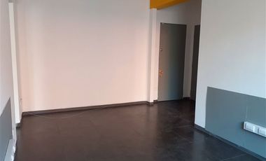 Oficina en Arriendo en EXCELENTE UBICACION, sector comercial, Mall Costanera Center a pasos del metro 