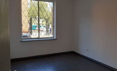 Oficina en Arriendo en EXCELENTE UBICACION, sector comercial, Mall Costanera Center a pasos del metro 