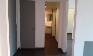 Oficina en Arriendo en EXCELENTE UBICACION, sector comercial, Mall Costanera Center a pasos del metro 