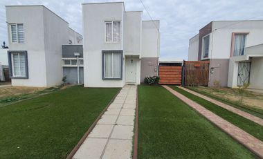 CASA 4D Y 2B 110/220 CONDOMINIO