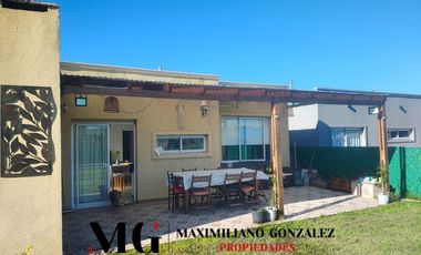 Casa venta - Laguna Azul
