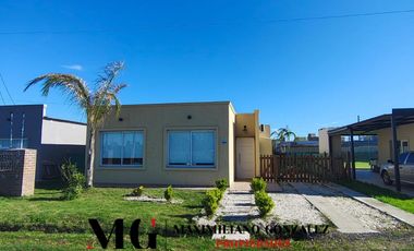 Casa venta - Laguna Azul