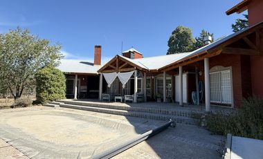 QUINTA CON PILETA / Puerto Madryn/  2500MTS2/ IMPECABLE