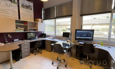 Venta Oficina Comercial PB - Edificio Polo Uno con Cochera / Pilar