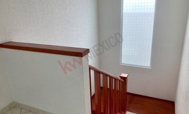 🏢✨ Casa en renta Club de golf la loma con 4 recámaras  ✨