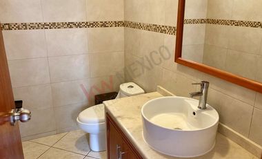 🏢✨ Casa en renta Club de golf la loma con 4 recámaras  ✨