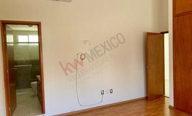 🏢✨ Casa en renta Club de golf la loma con 4 recámaras  ✨