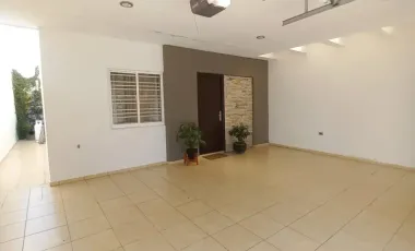 Casa en renta en Campestre Los Laureles, Culiacán, Sinaloa