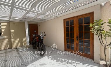 Acogedora casa 4D 3B en  Condominio, Costa Laguna.