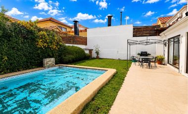 Casa de 5D/4B con piscina