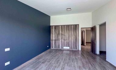 Casa en Venta en Metepec con 3 Recámaras y Roof Garden | Cerca de Avenidas Principales