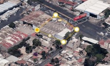 EDIFICIO EN VENTA CON USO DE SUELO MIXTO EN AV. GUSTAVO BAZ.