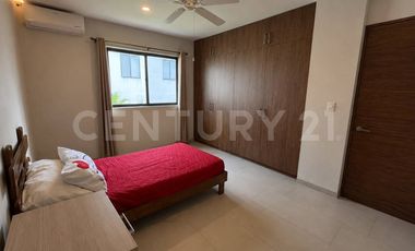 Casa en Renta Residencial Aqua - Avenida Huayacan