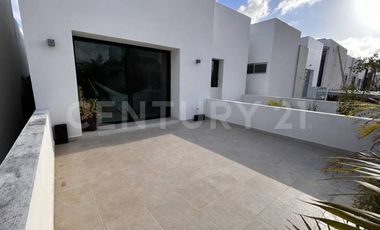 Casa en Renta Residencial Aqua - Avenida Huayacan