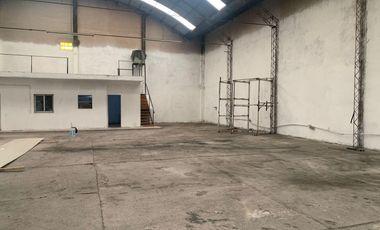 GALPÓN+ OFICINAS EN ALQUILER EN NEUQUÉN