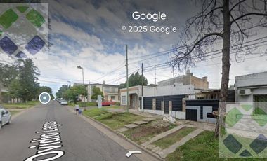 Casa en  Ovidio Lagos a metros de Av. Almafuerte