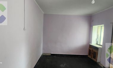 Casa en  Ovidio Lagos a metros de Av. Almafuerte