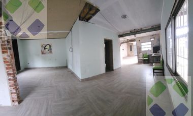 Casa en  Ovidio Lagos a metros de Av. Almafuerte