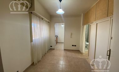 Alquiler-Monoambiente-plena estación Lanús Este.