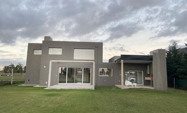 Casa en Urbanización Trisquelia