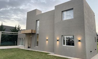 Casa en Urbanización Trisquelia
