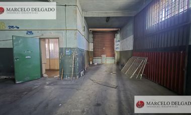 Galpón - Depósito  de 1200 m2. en Avelladeda - VENTA - ALQUILER