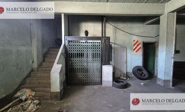 Galpón - Depósito  de 1200 m2. en Avelladeda - VENTA - ALQUILER