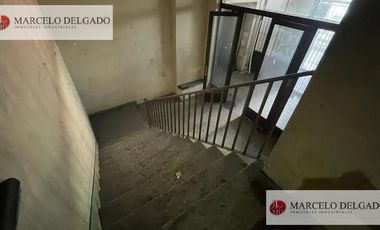 Galpón - Depósito  de 1200 m2. en Avelladeda - VENTA - ALQUILER