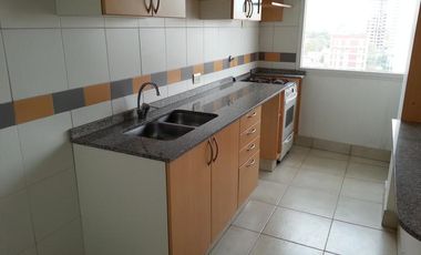 SANTILLI - Leandro N. Alem 160 9° B con cochera