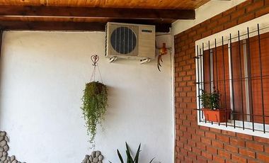 QUINCHO C/PILETA EN ALVEAR -TRONCALES DEL SUR