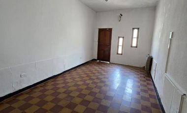VENTA Casa 3 dormitorios. Belgrano Nº1692