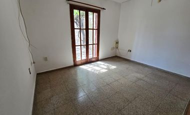 VENTA Casa 3 dormitorios. Belgrano Nº1692