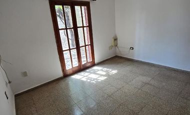 VENTA Casa 3 dormitorios. Belgrano Nº1692