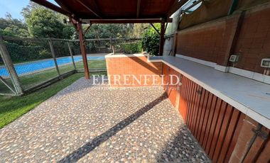Los Almendros, Viña del mar. Casa en Arriendo.