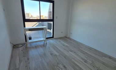 Alquiler departamento con terraza propia