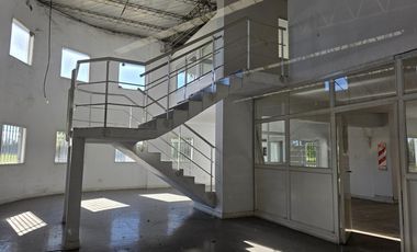 Depósito de 2.200 m2 sup. cubierta en Alquiler en Parque Industrial Campana