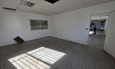 Depósito de 2.200 m2 sup. cubierta en Alquiler en Parque Industrial Campana