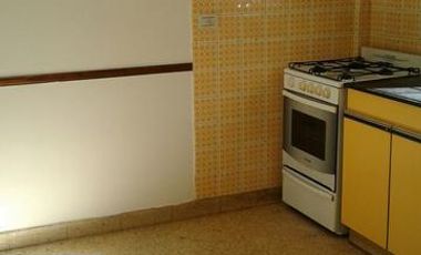 3 amb 2 baños posible cochera