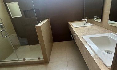 SE VENDE CASA EN RIBERAS DEL CAMPESTRE CELAYA