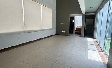 SE VENDE CASA EN RIBERAS DEL CAMPESTRE CELAYA