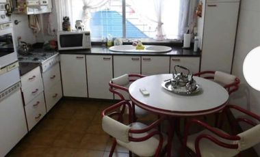 Chalet cuatro ambientes - Morón