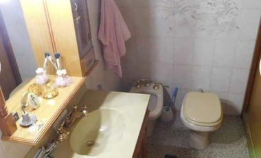 Chalet cuatro ambientes - Morón