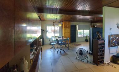 Gran terreno de 1.200m² con casa, quincho y pileta